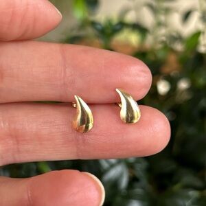 Vintage Solid 14k Gold Teardrop Earrings